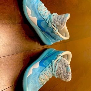 Brand new KD12!! Only worn 1x out of the box!